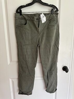 NWT American Eagle chinos